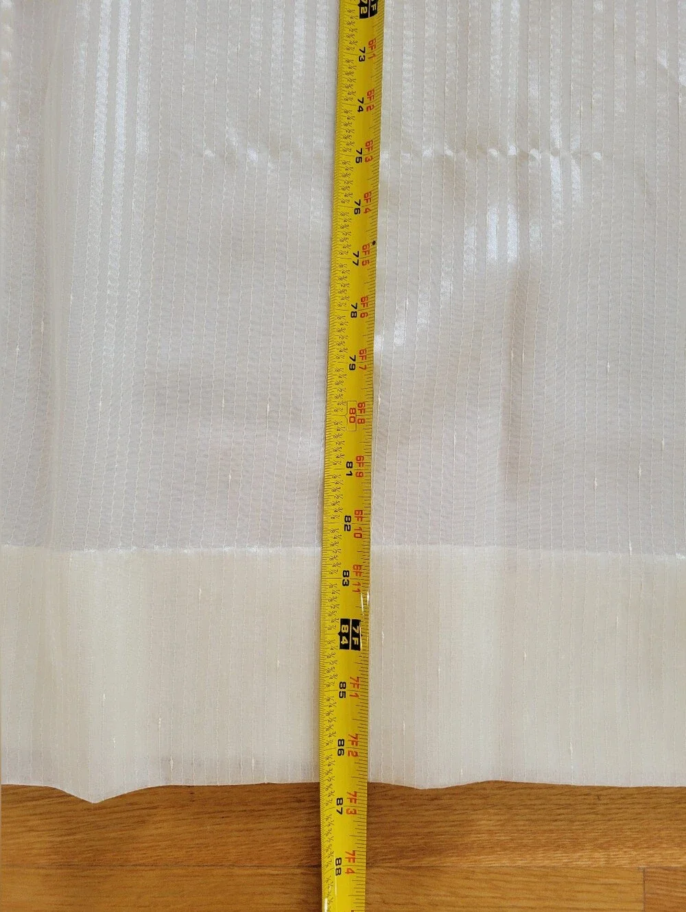 Set of two curtains